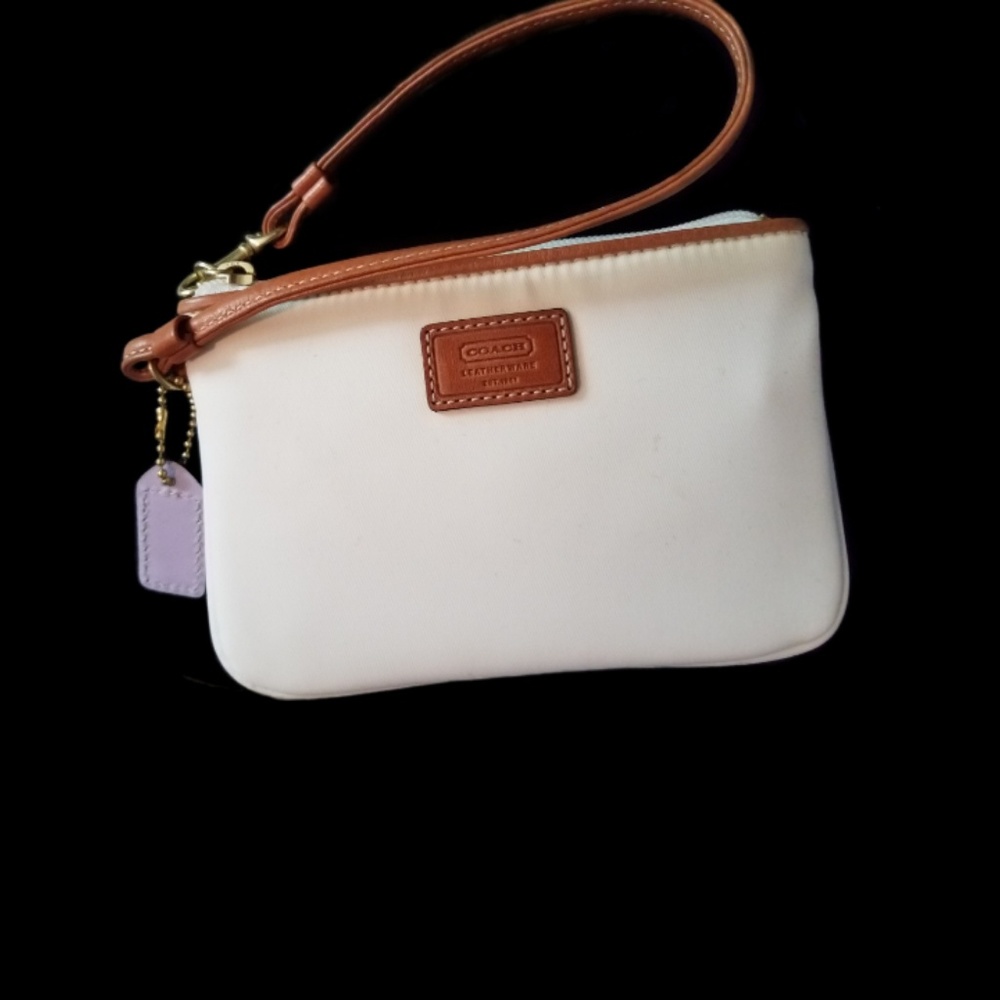 Coach Hamptons Weekend Wristlet